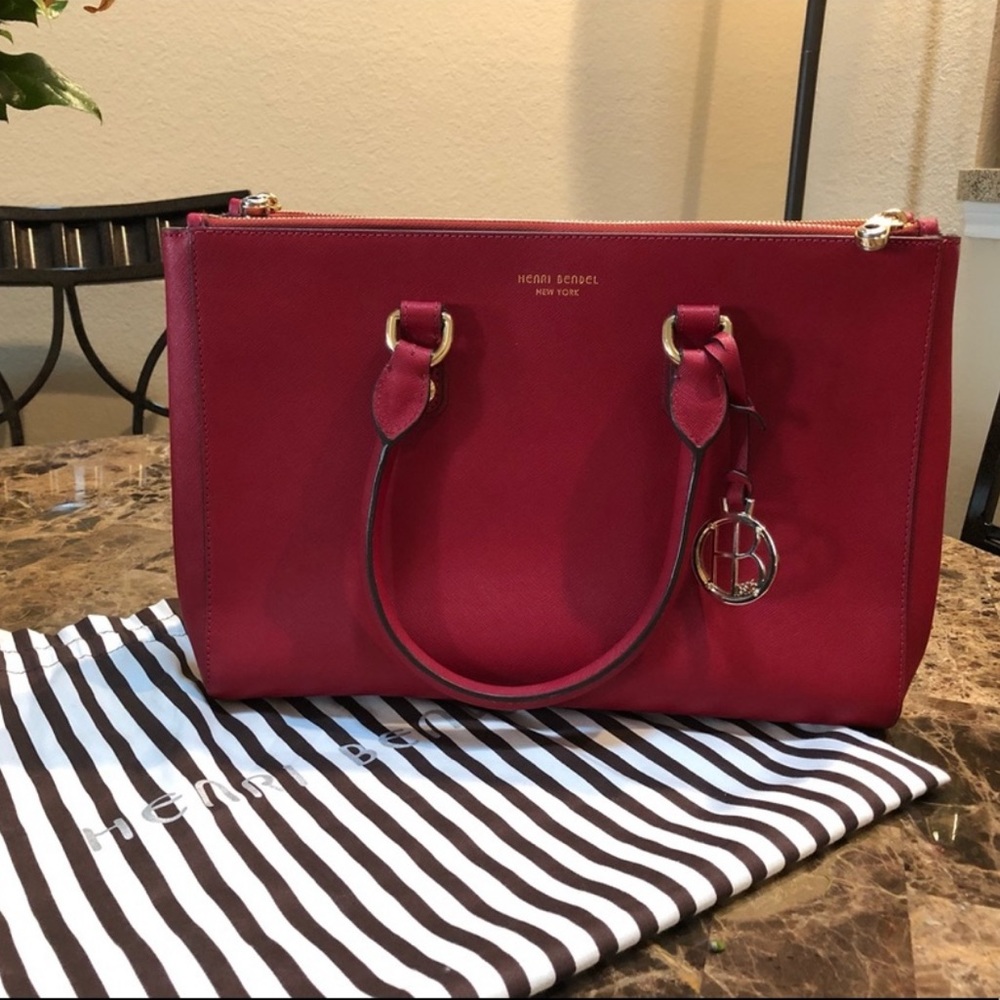NWOT Henri Bendel West 57th Red carryall